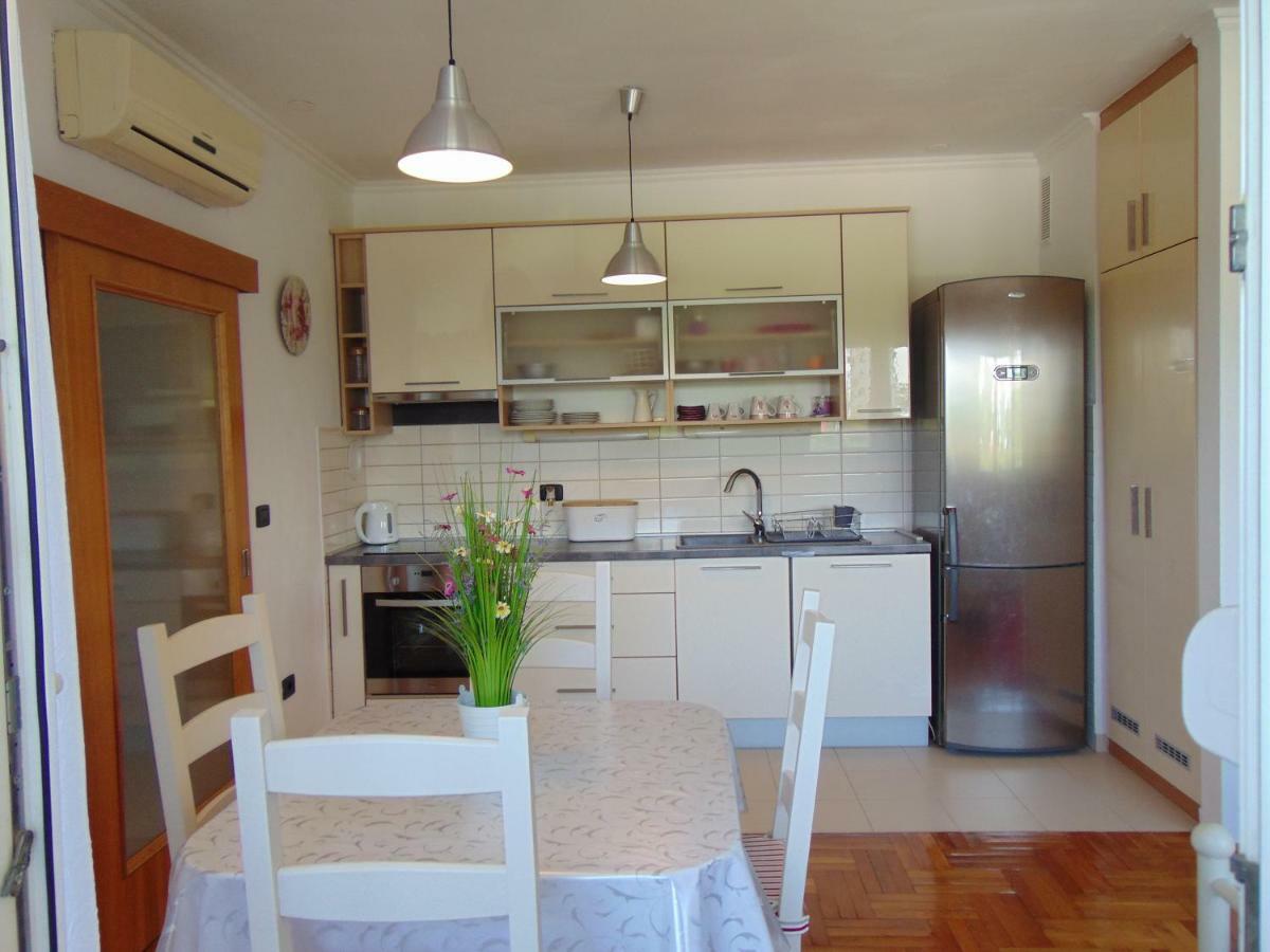 Appartamento Augusta Zara Esterno foto